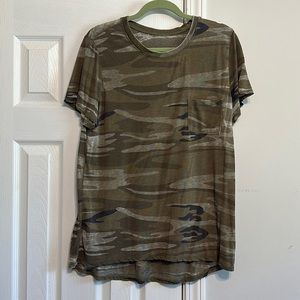 Camo tee